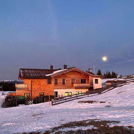Radstaedter Huette Im Winter Nicht Mit Dem Auto Erreichbar Wunderschoene Alleinlage Schwemmberg エクステリア 写真